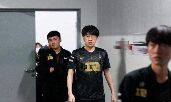 战中击败了 战中击败了