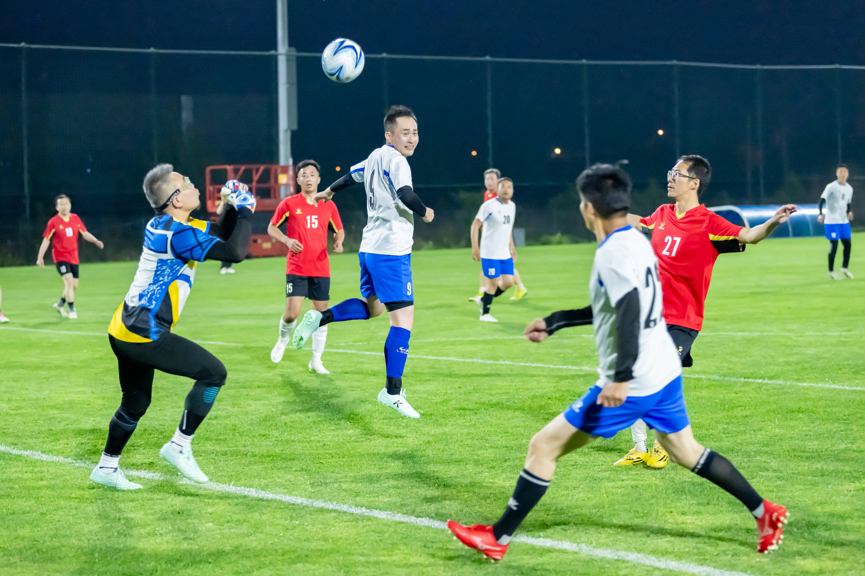 缺少一名能 缺少一名能