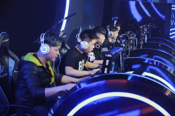 比赛更加白 比赛更加白