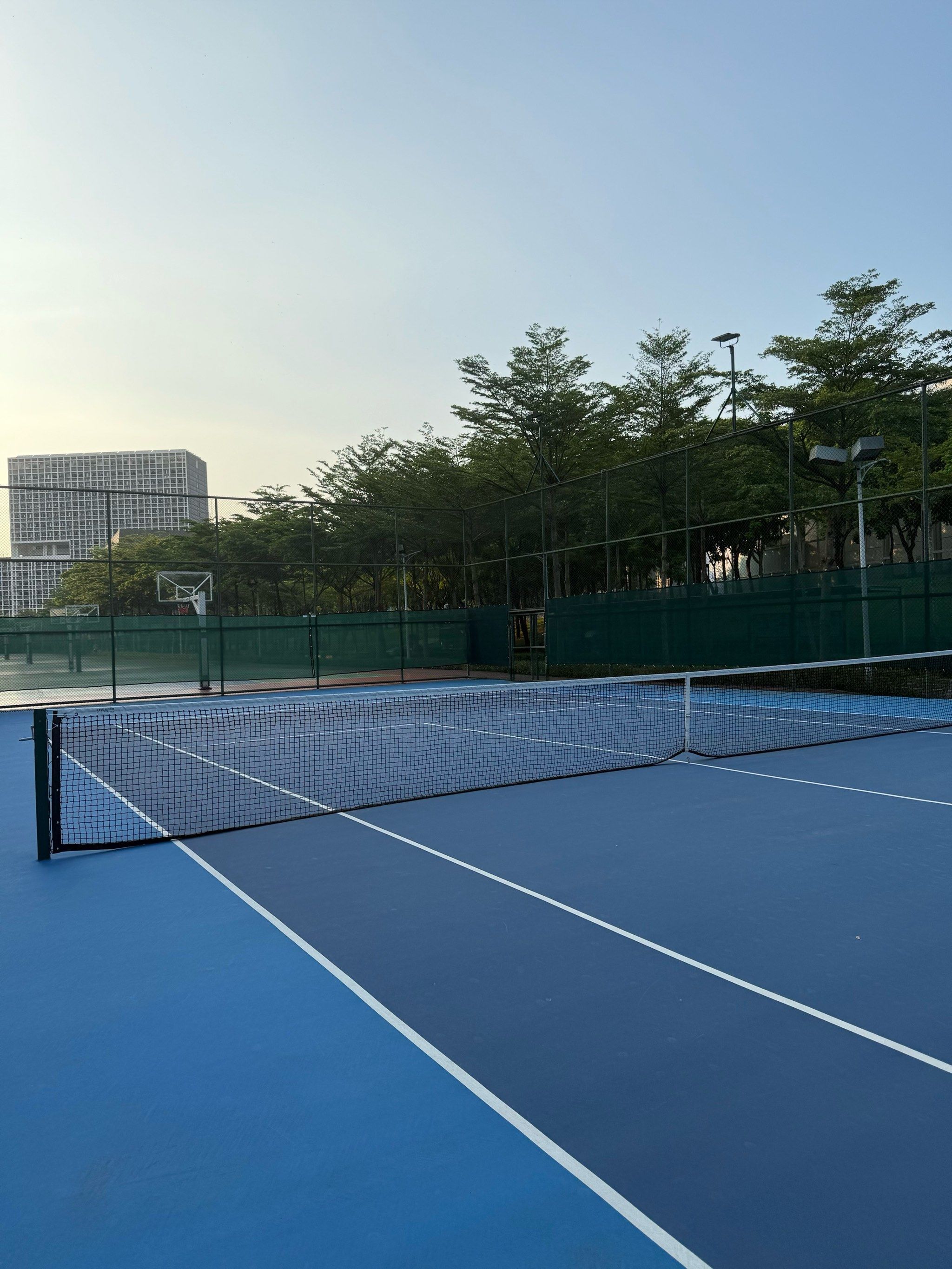 展开了激烈 展开了激烈