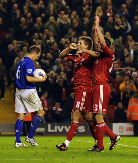 迫使防守回 迫使防守回